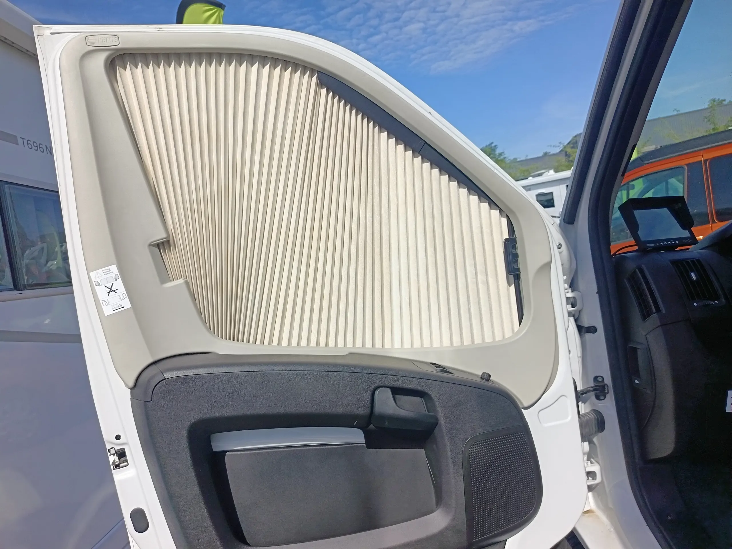 Image DETHLEFFS Just 90  T 7052 DBL DESTOCKAGE 